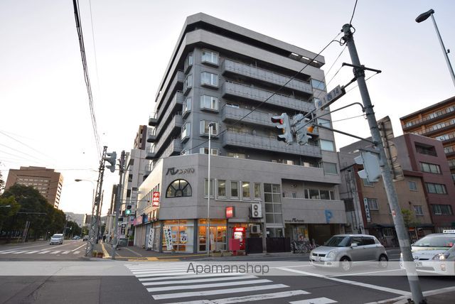 マンションパレみやざきの外観写真