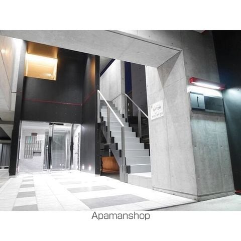 J・STAR HONGOUの玄関写真