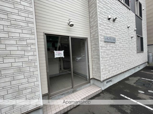 アクアコートSKKの玄関写真
