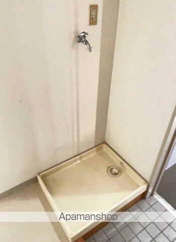 YMスクゥエアーの内装写真