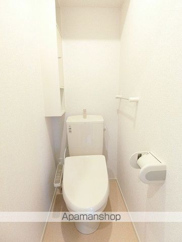 福山市 3階建 築8年の内装写真