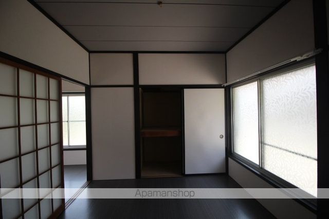 御前崎市 1階建 築46年の内装写真