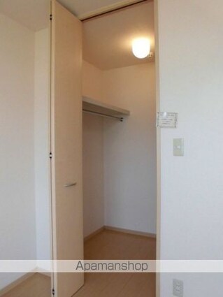 和歌山県和歌山市布引[1K/30.03m2]の収納