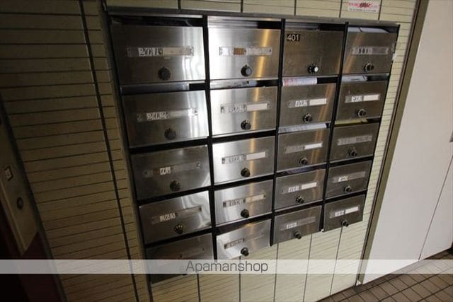 クレストパレス荒川の外観写真