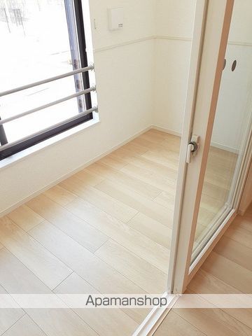 アルバ ファウスト IIの内装写真