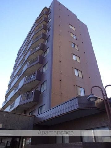 リラハイツ南2条の外観写真