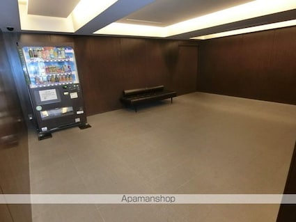 東京都文京区春日２丁目[2LDK/57.04m2]のエントランス