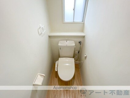 メゾン久米２号棟[3DK/52.8m2]のトイレ