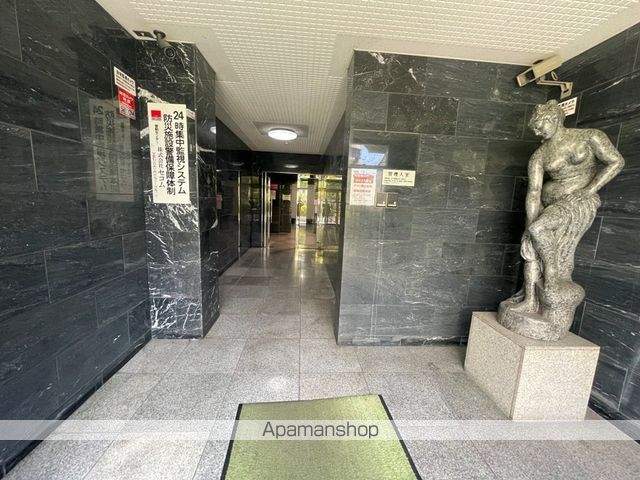 ミタカホーム8番の玄関写真