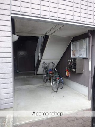 メゾン名草[3DK/66.27m2]のエントランス