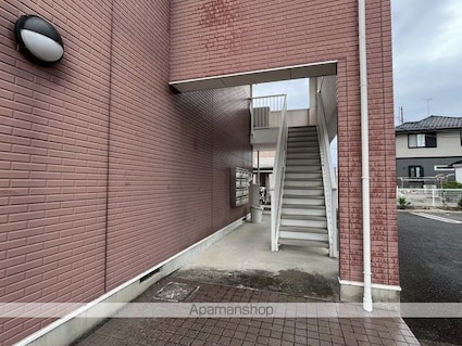 ラック　ペーシュ[1K/25.25m2]のエントランス2