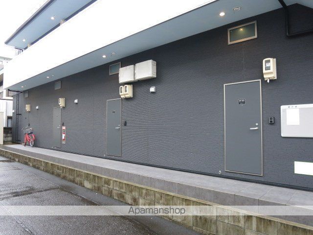 LALUCE烏森の玄関写真