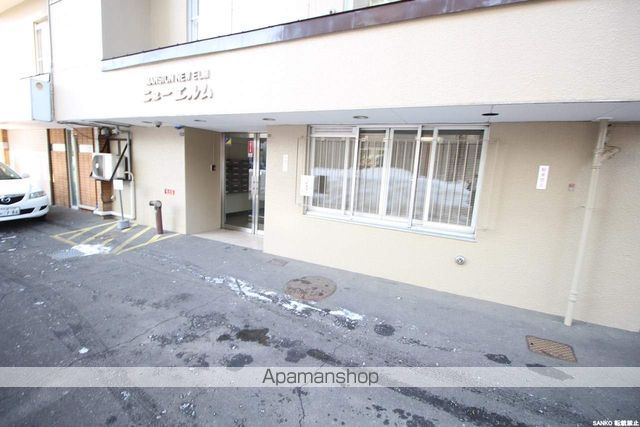 マンションニューエルムの玄関写真