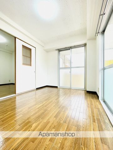 デザイナーズ8マンションの内装写真