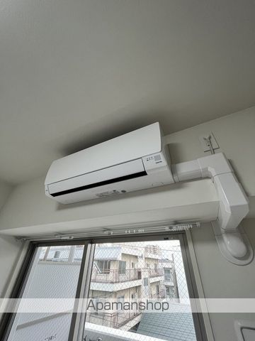 ONLYONE塚本の内装写真