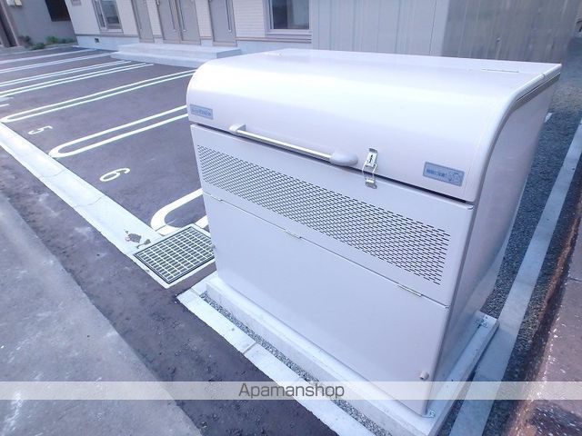 シャーメゾン発寒10・4の外観写真
