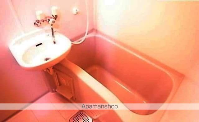 アドバンストラスト20の内装写真