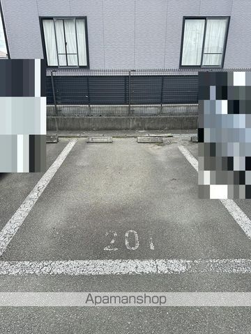 ディオールIIのその他写真