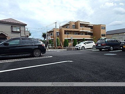 東京都立川市砂川町２丁目[2K/30m2]の駐車場