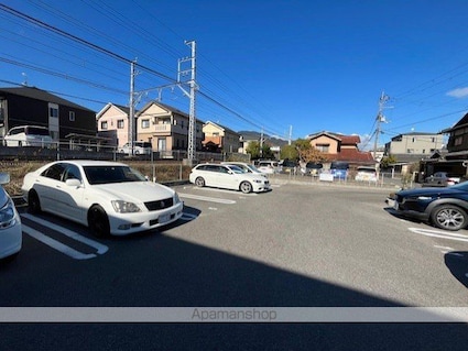 アクシスＨ[2LDK/55.74m2]の駐車場2