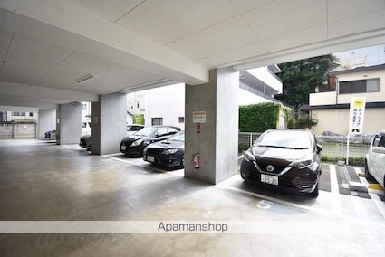 ＨＦ西公園レジデンス[1R/27.43m2]の駐車場