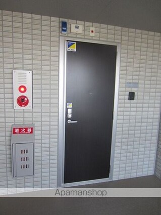 アルモニー　Ｂ棟[2LDK/55.03m2]の玄関