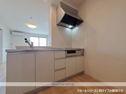 リバーサイドパレス　Ｍ[1LDK/50.96m2]のキッチン