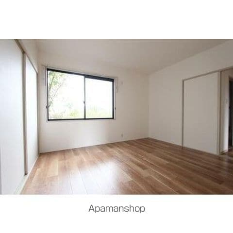 フレグランスOIIの内装写真