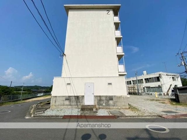 ビレッジハウス西大寺2号棟の外観写真