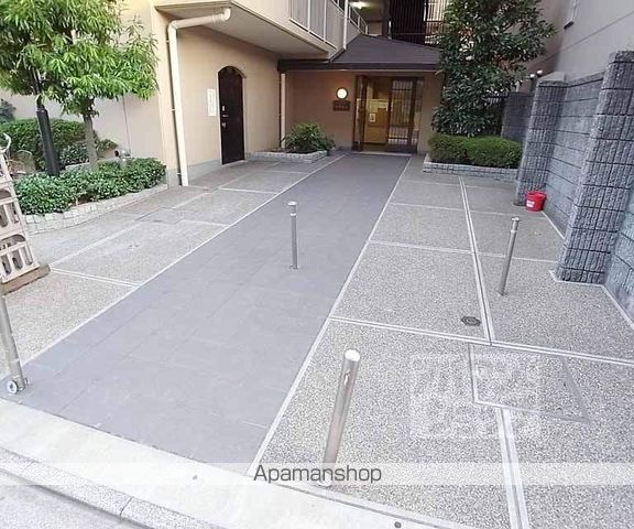 ハイツ伏見桃山の外観写真