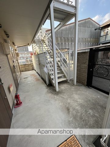 ASSICURATO西川原の玄関写真