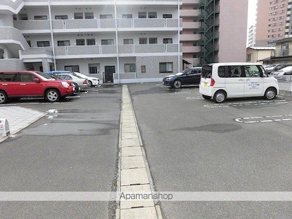 シャルマン　メゾン[1LDK/43.86m2]の駐車場1