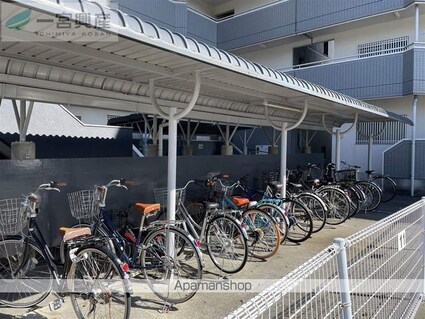 ナチュラルリーフ松山[3LDK/66.14m2]の共用部