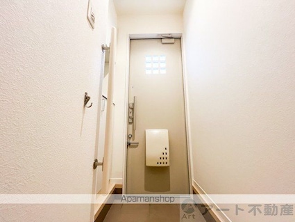 ユキコート斎院[2LDK/61.18m2]の玄関