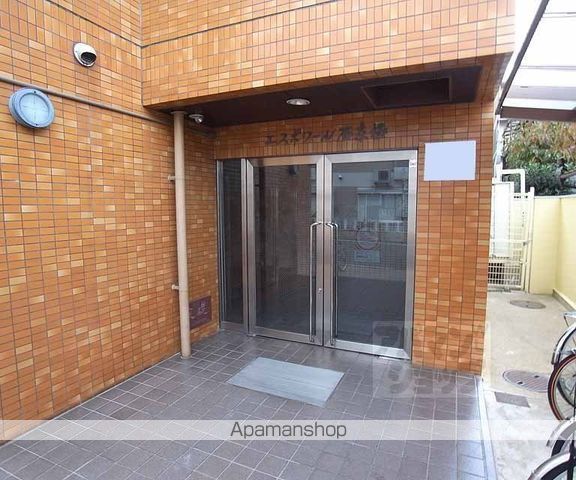 エスポワール西京極の玄関写真