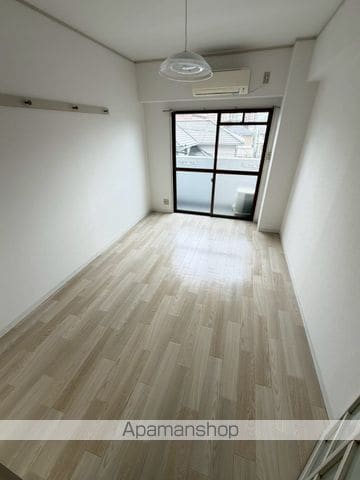 沖村ビルの内装写真