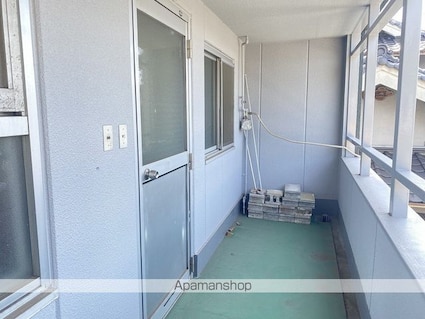 田頭ビル[2K/40m2]の玄関