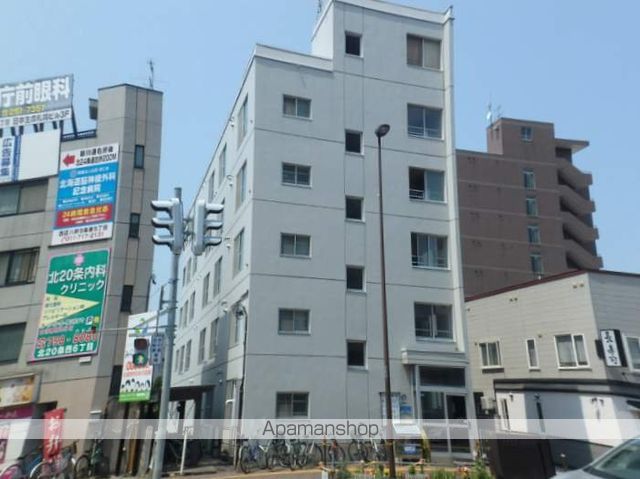 マンション常盤の外観写真