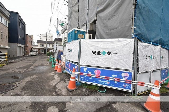 TRIPLE Mの玄関写真
