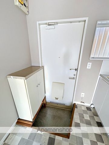 CRESTの内装写真