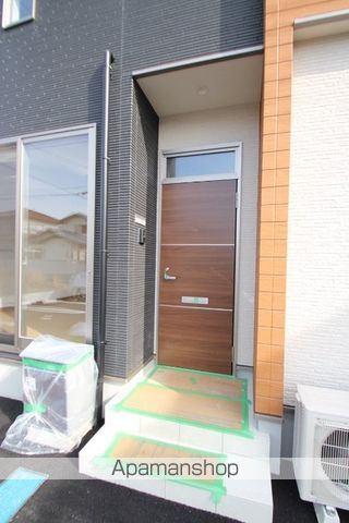 グランヒルズ2の玄関写真