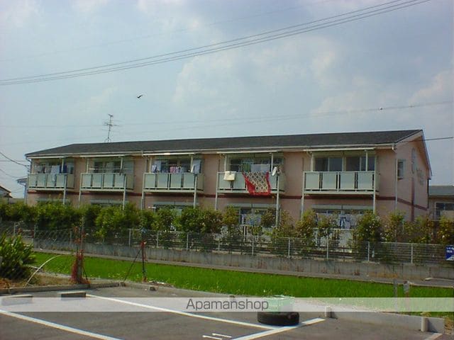 SURPLUS THREE わかばの外観写真