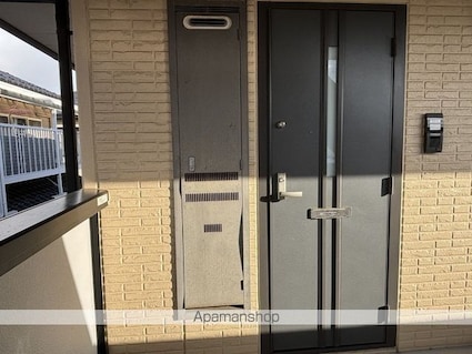 ライフボックス[1LDK/33.4m2]のエントランス