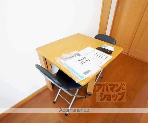 レオパレス御所西の内装写真