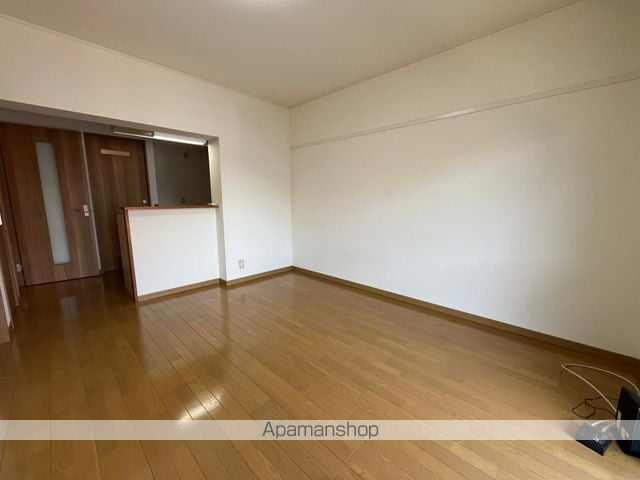 和歌山県和歌山市葵町[2LDK/48m2]のリビング・居間