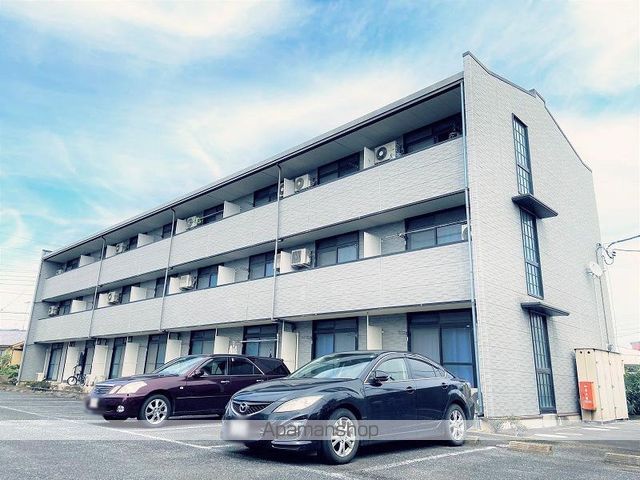 レオパレスレギュームの外観写真