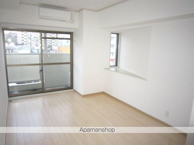 入間市駅前ビルの内装写真