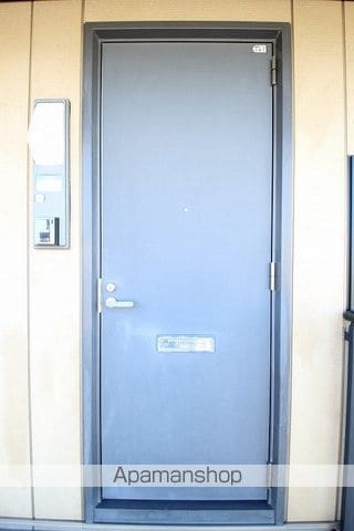 グランメール小泉Bの玄関写真