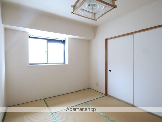 泉2000の内装写真