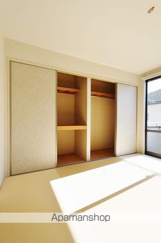 シャーメゾン八万 5番館の内装写真
